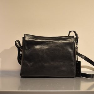Väska crossover horizontel med black