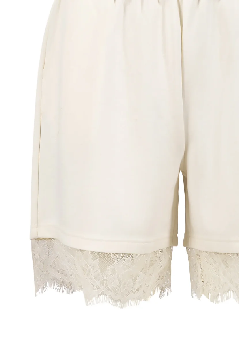 Sweat shorts with lace - Sille fit - Creme - Bild 4